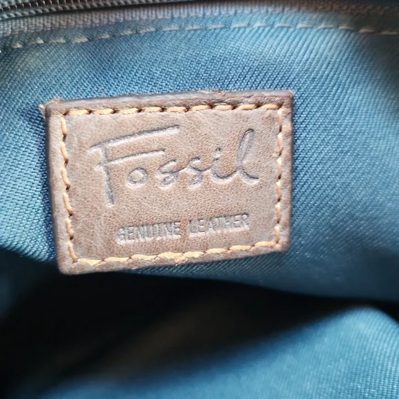 Fossil Genuine Leather Crossbody Purse Bag - Picture 4 of 5